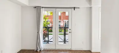Condo Townhouse in Oakville