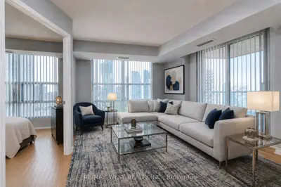 Condo Apartment in Mississauga