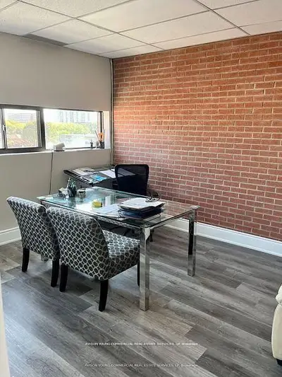 1020 Lawrence Avenue W 302, Toronto, On M6a 1c8