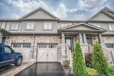 Att/Row/Townhouse in Orangeville