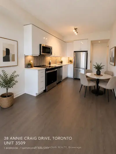 Condo Apartment in Toronto