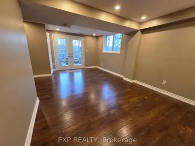 Detached in Burlington