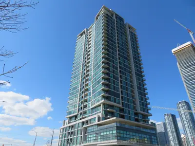 Condo Apartment in Mississauga