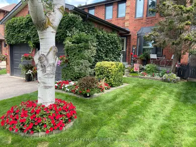 77 Lord Simcoe Drive, Brampton, On L6s 5h1