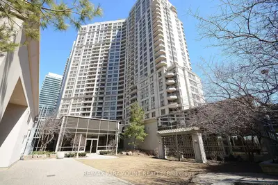 Condo Apartment in Mississauga