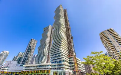Condo Apartment in Mississauga