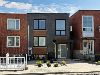Condo Townhouse in Toronto