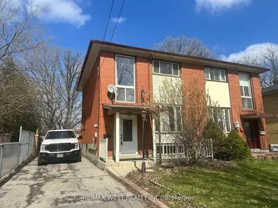 Semi-Detached in Mississauga