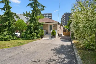 Detached in Toronto