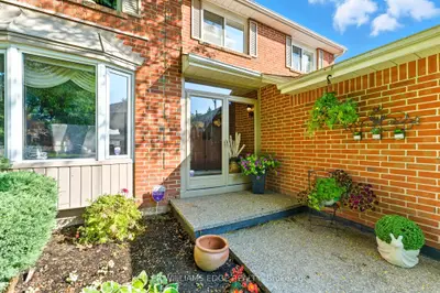 3043 Vanderbilt Road, Mississauga, On L5n 4w8