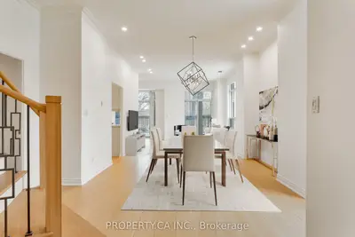 2 Aberfoyle Crescent 105, Toronto, On M8x 2z8