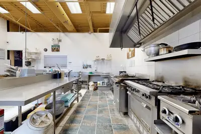 1026 Speers Road, Oakville, On L6l 2x4