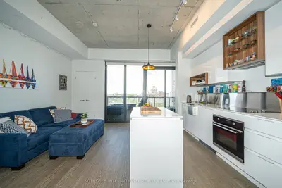 Condo Apartment in Toronto