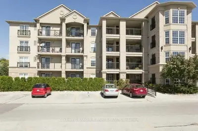 Condo Apartment in Burlington
