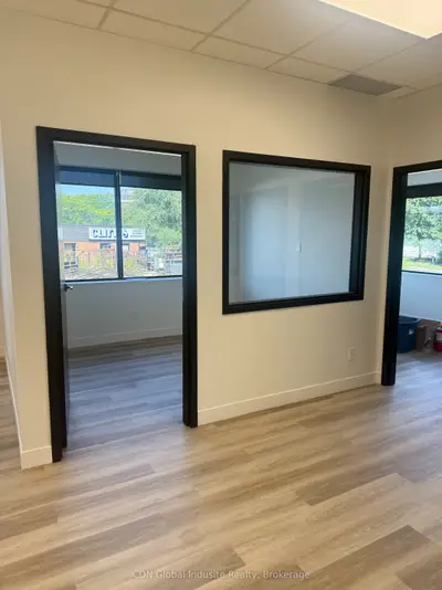 478 Morden Road 204, Oakville, On L6k 3w4
