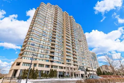 Condo Apartment in Toronto