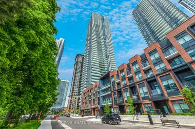 430 Square One Drive 2408, Mississauga, On L5b 0l6