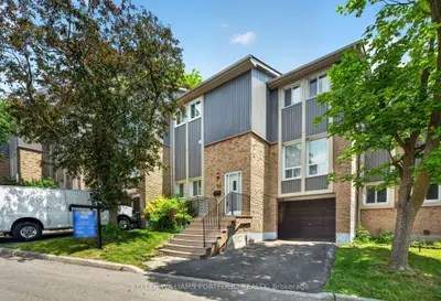 Condo Townhouse in Mississauga