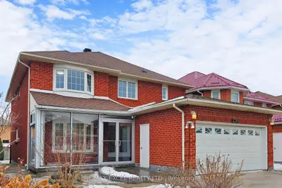 4388 Guildwood Way, Mississauga, On L5r 2a4