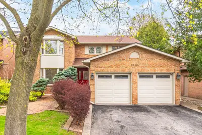 Detached in Oakville