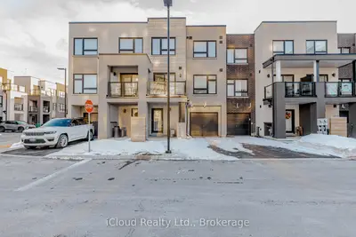 Att/Row/Townhouse in Burlington
