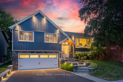 Detached in Burlington