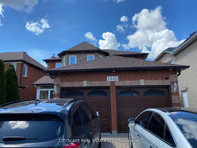 Duplex in Mississauga