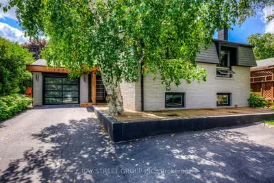 Detached in Oakville
