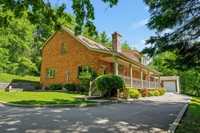 Detached in Burlington