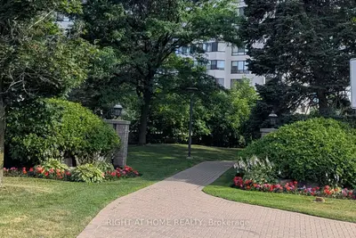 1360 Rathburn Road E 1603, Mississauga, On L4w 4h4