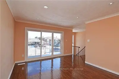 Semi-Detached in Mississauga