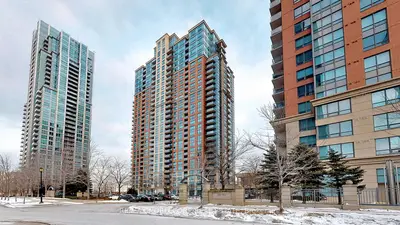 Condo Apartment in Toronto