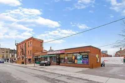 1347 Queen Street W, Toronto, On M6k 1l8