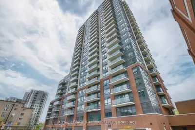 Condo Apartment in Toronto