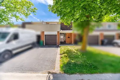 345 Meadows Boulevard 21, Mississauga, On L4z 1g5