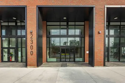 2300 St Clair Avenue W 619, Toronto, On M6n 0b3