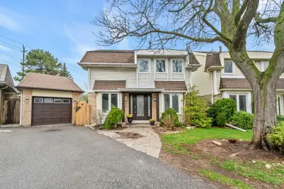 Detached in Oakville