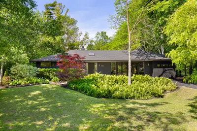 Detached in Oakville