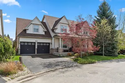 Detached in Burlington