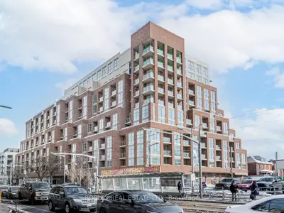Condo Apartment in Toronto