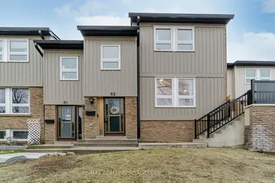 Condo Townhouse in Mississauga