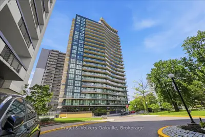 Condo Apartment in Toronto