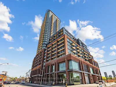 Condo Apartment in Toronto