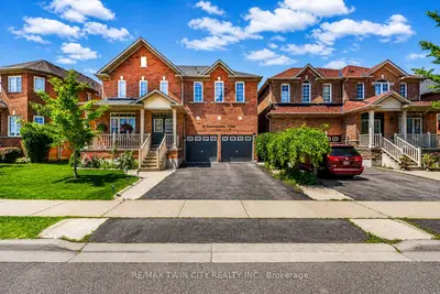 Detached in Brampton