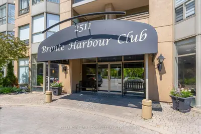 Condo Apartment in Oakville