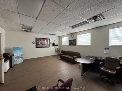 1458 Dundas Street E 109, Mississauga, On L4x 1l4
