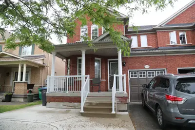 Semi-Detached in Mississauga
