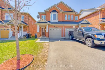 Semi-Detached in Mississauga