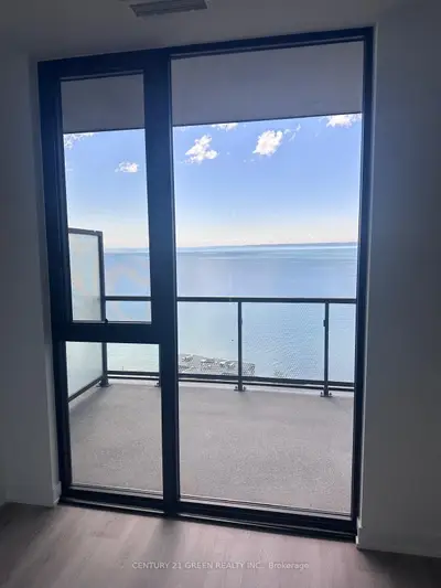 Condo Apartment in Burlington
