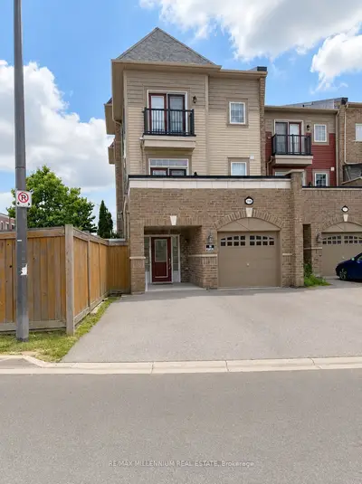Att/Row/Townhouse in Caledon